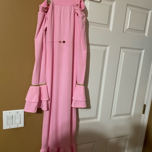Dresses & Skirts - Light Pink Formal Dress